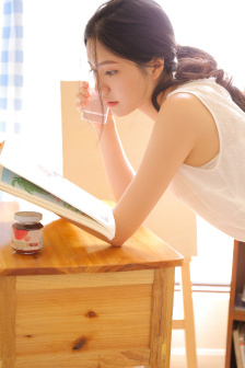 我的绝色老板娘林妙雪李轻眉